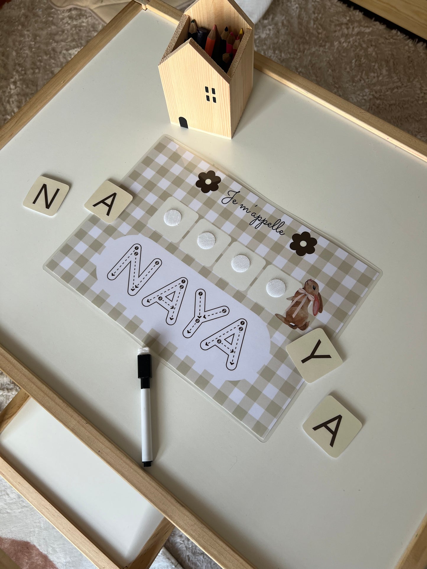 Affiche j’apprend mon prénom FILLE